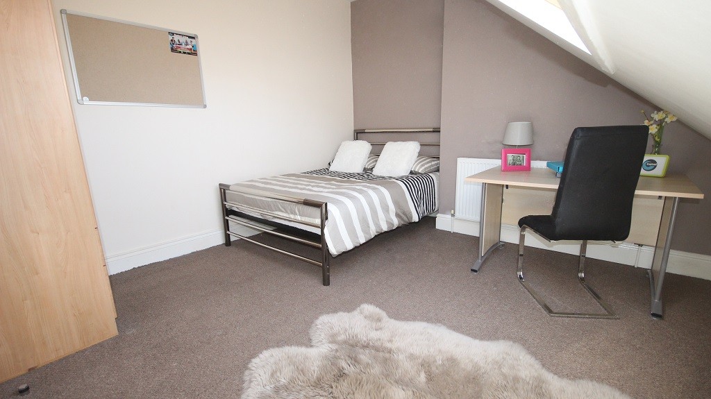 Bedroom 6 at 25 Walton Road Bedroom 6 at 25 Walton Road